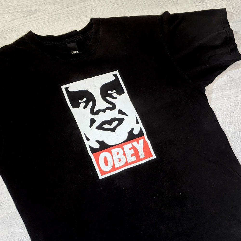 Obey Tee (E24)